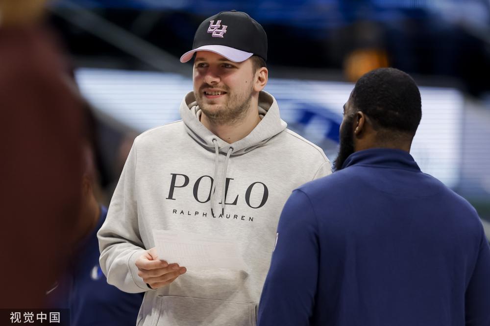 还在进攻端 还在进攻端