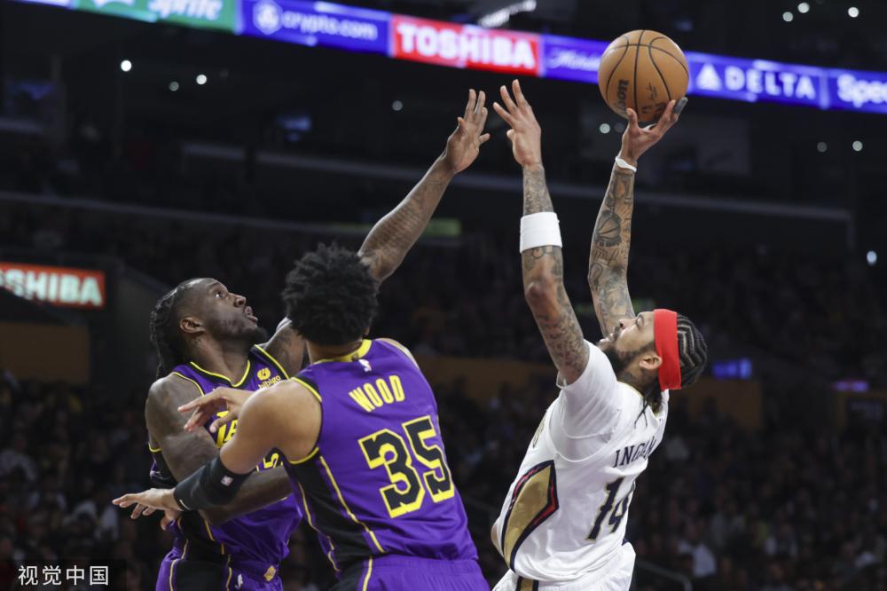 球场上需要 球场上需要